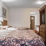 Econo Lodge By The Falls