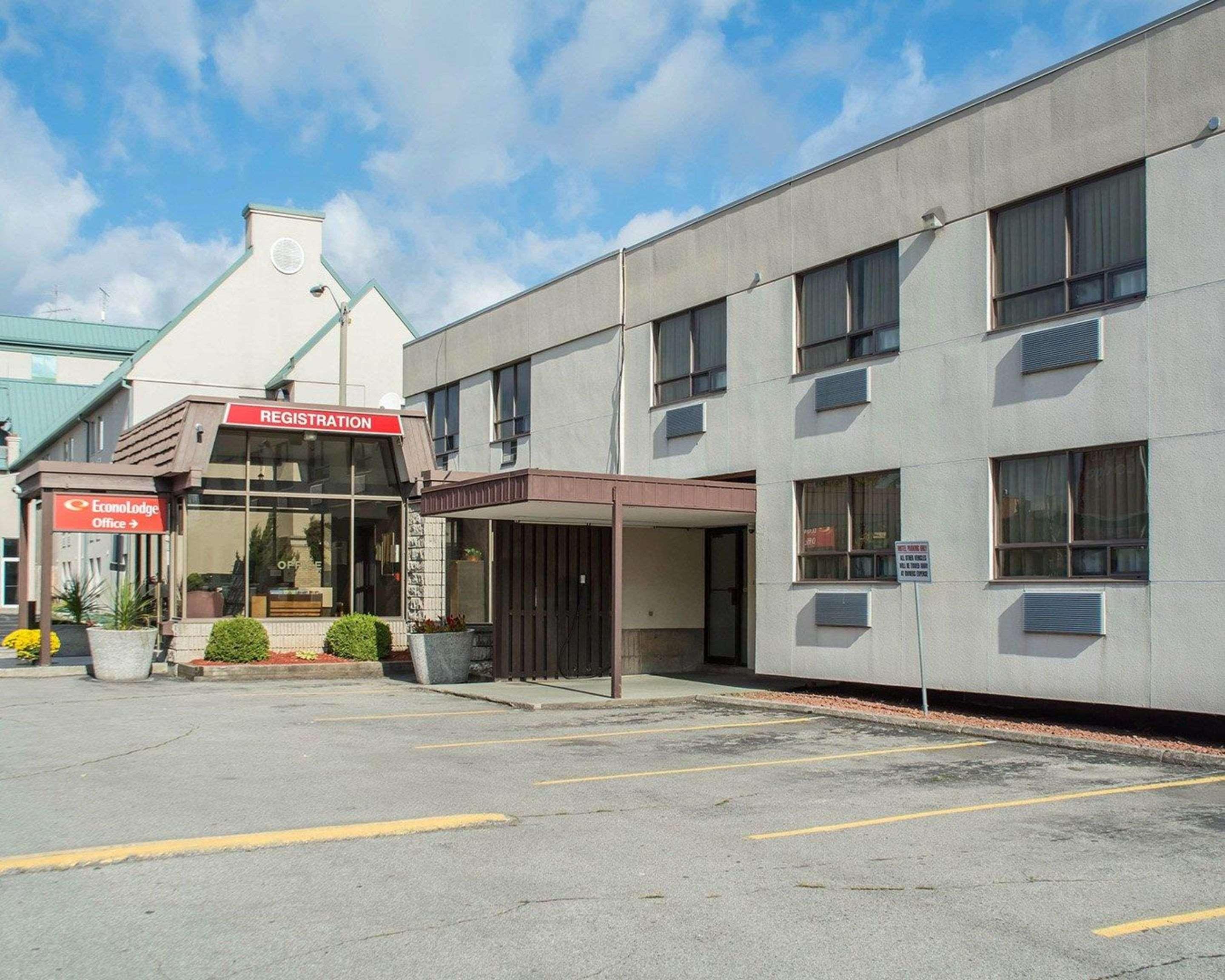 Lodge Econo By The Falls Niagara Falls